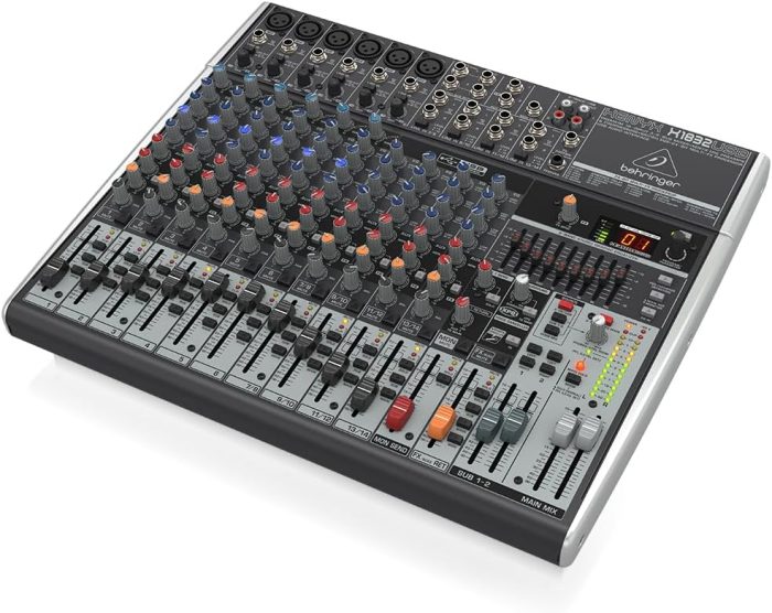 ALQUILER Mesa de Mezclas Behringer Xenyx X1832USB